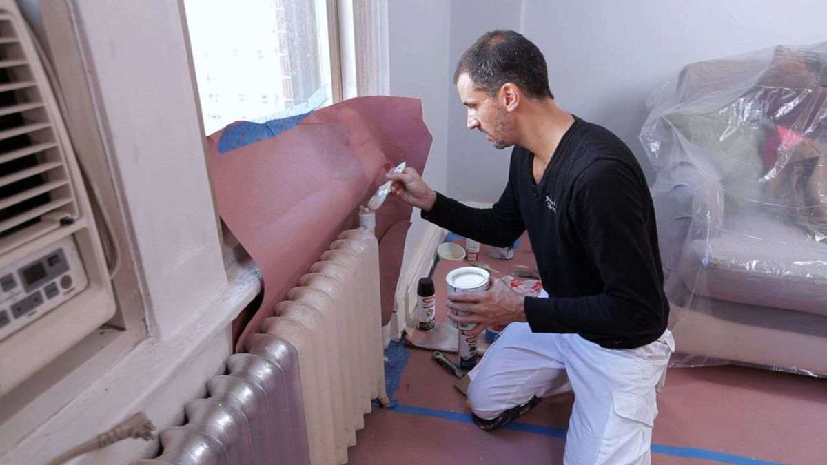 Какая краска подходит для окрашивания радиаторов отопления?