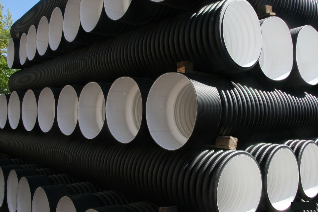 Пластиковые гофрированные трубы для прокладки электросетей и канализационных систем