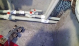 Монтаж различных видов пластиковых труб для линий водопровода своими руками